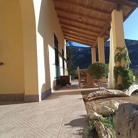 Отель I Campi Di Lino *